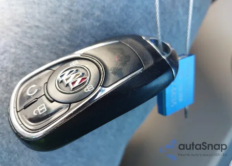 2018 Buick Regal Sportback Preferred z USA, uszkodzony, nr VIN W04GL6SX5J1154714